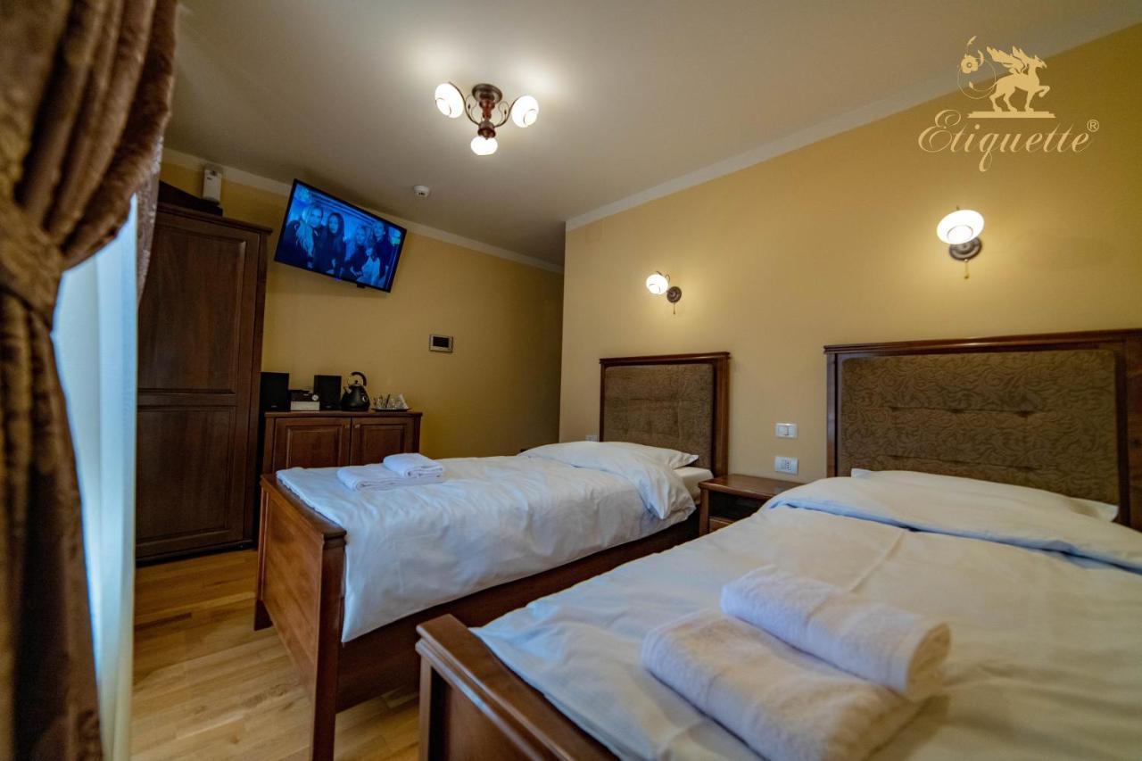 Villa Etiquette Deva Ngoại thất bức ảnh