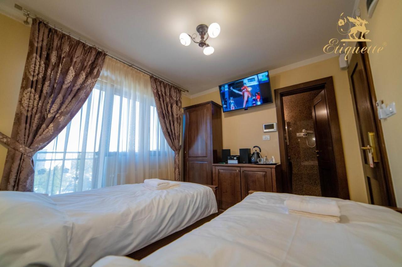 Villa Etiquette Deva Ngoại thất bức ảnh