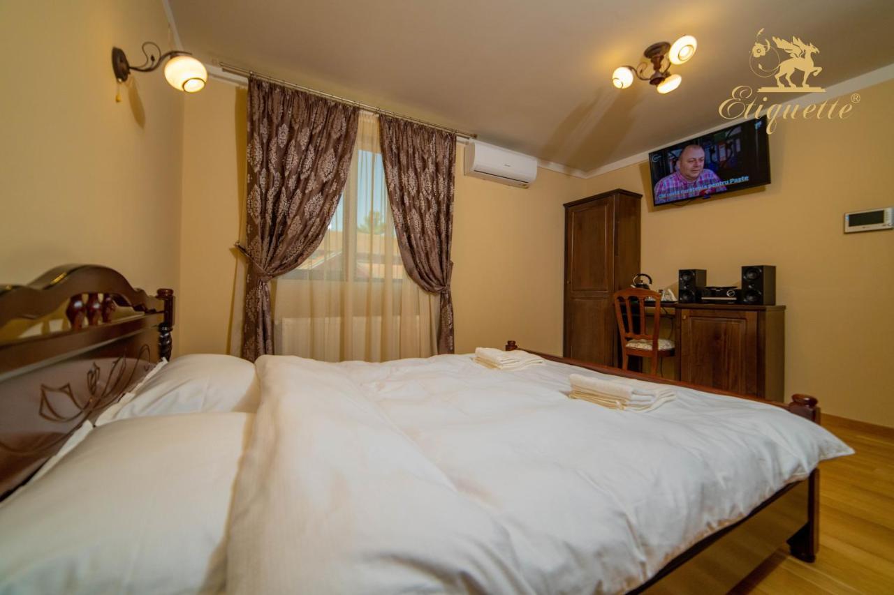 Villa Etiquette Deva Ngoại thất bức ảnh