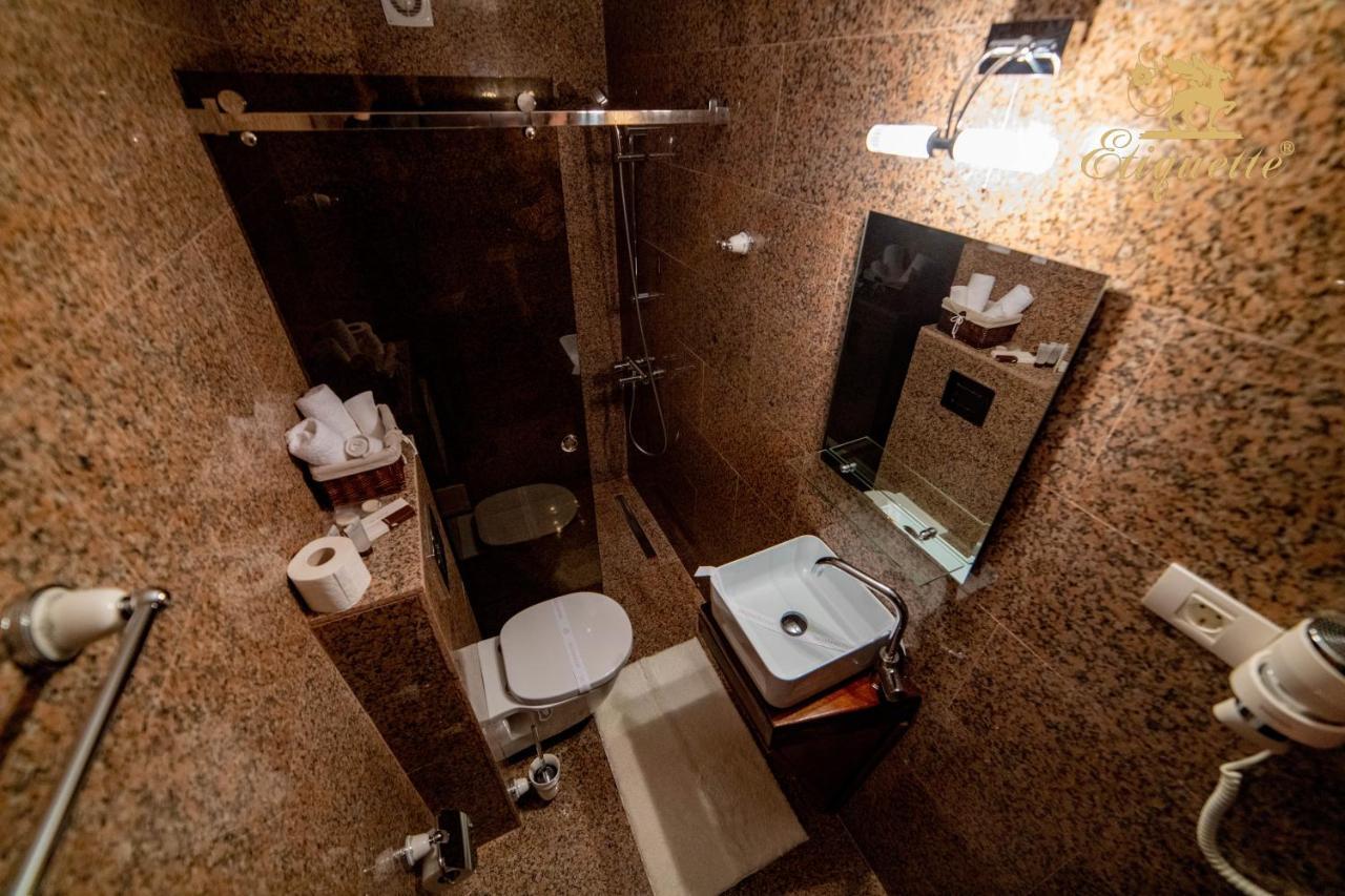 Villa Etiquette Deva Ngoại thất bức ảnh
