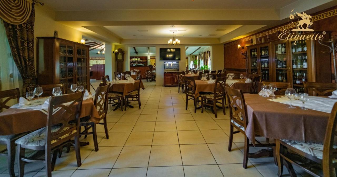 Villa Etiquette Deva Ngoại thất bức ảnh