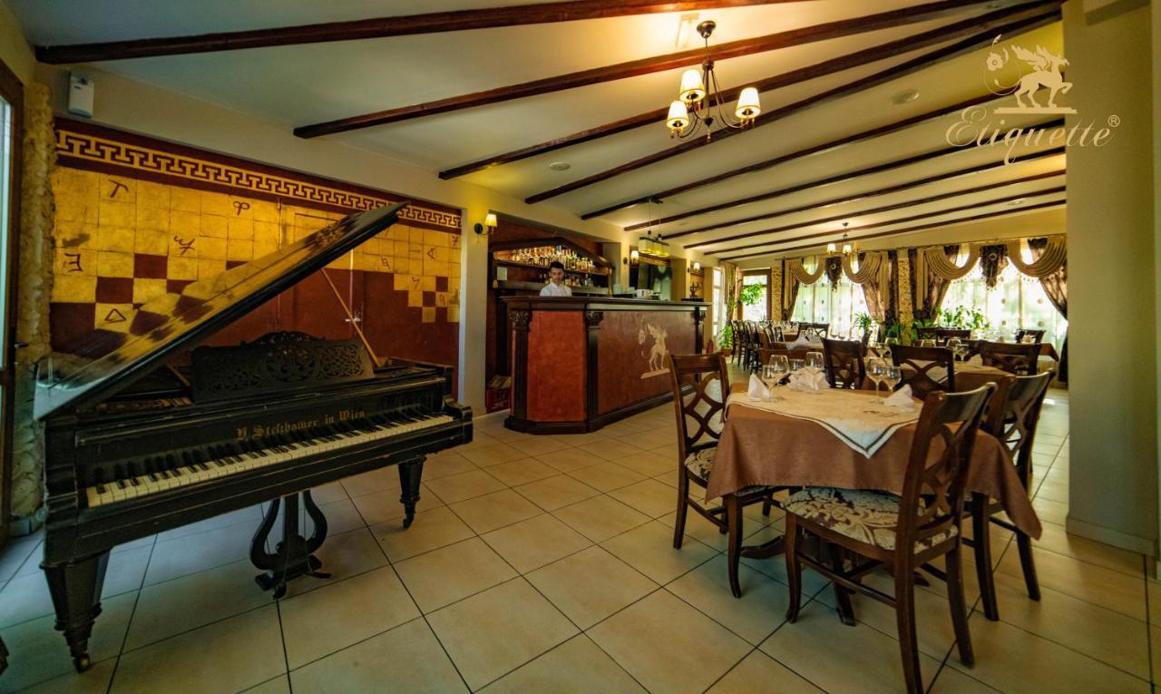Villa Etiquette Deva Ngoại thất bức ảnh