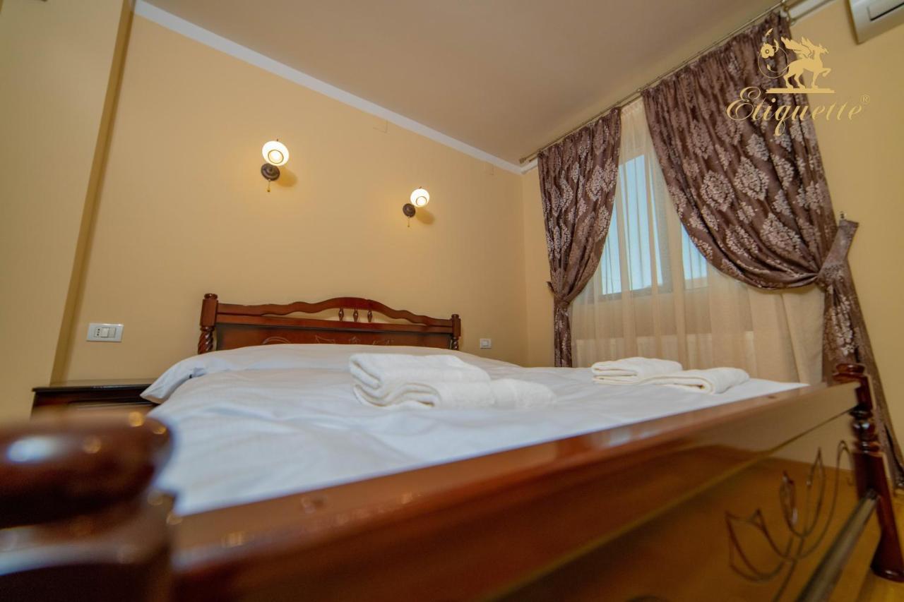 Villa Etiquette Deva Ngoại thất bức ảnh