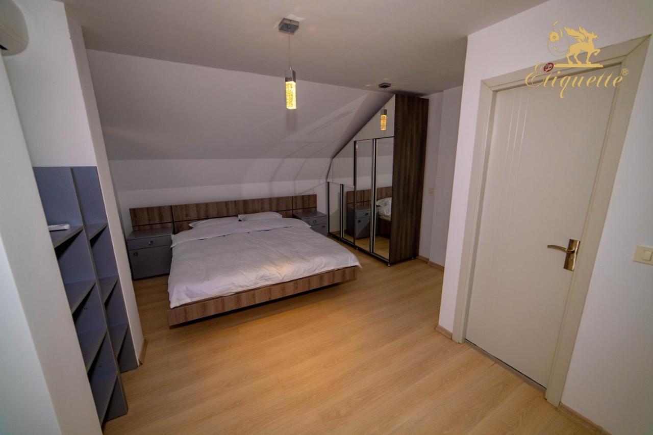 Villa Etiquette Deva Ngoại thất bức ảnh