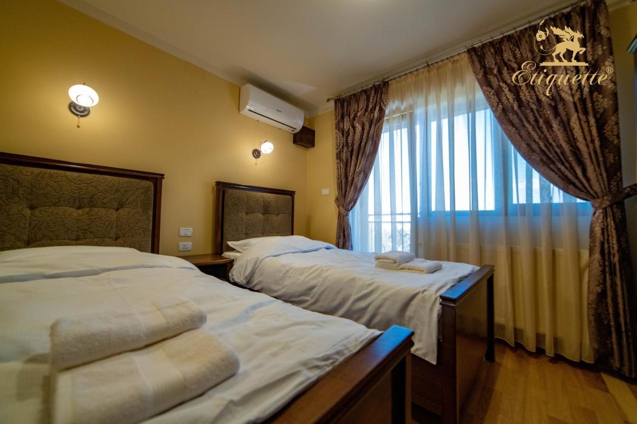 Villa Etiquette Deva Ngoại thất bức ảnh